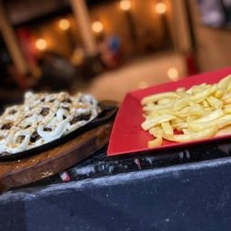 Contra Filé com Catupiry e Alho Frito